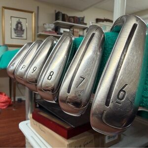 TaylorMade M6 Irons-Senior Flex Graphite Shaft- 6, 7, 8, 9, P, A Good Condition